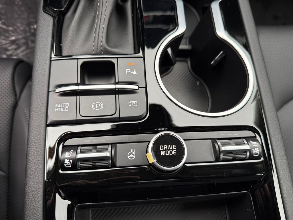 2026 Kia K5 EX - Photo 21