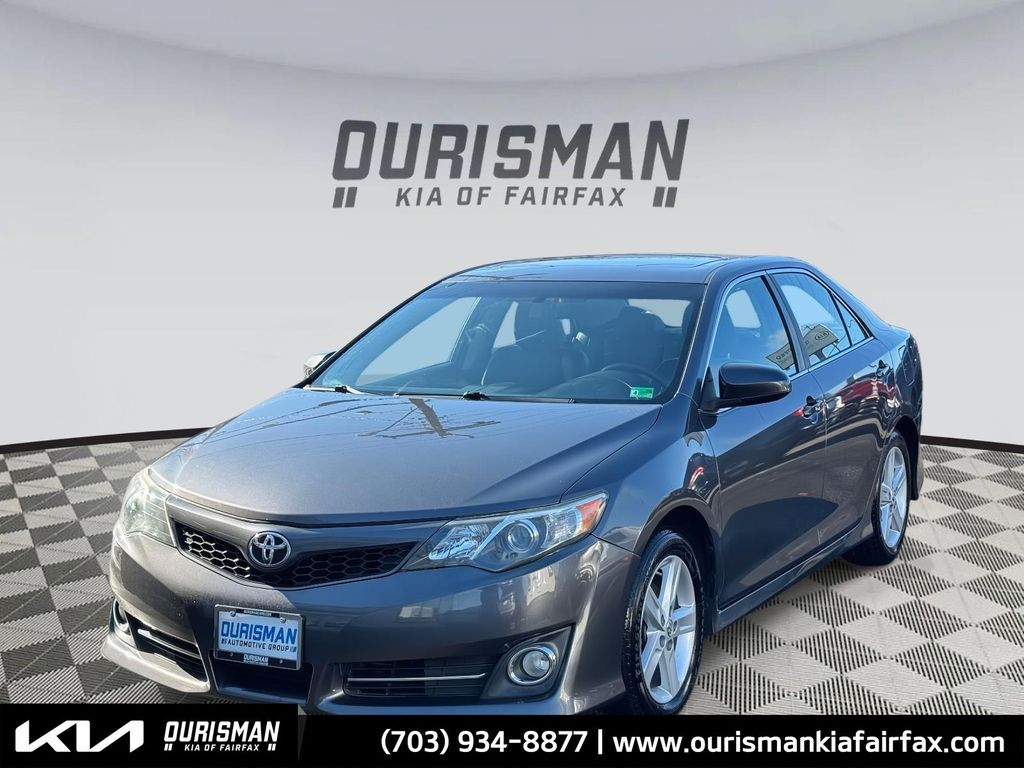 2014 Toyota Camry SE