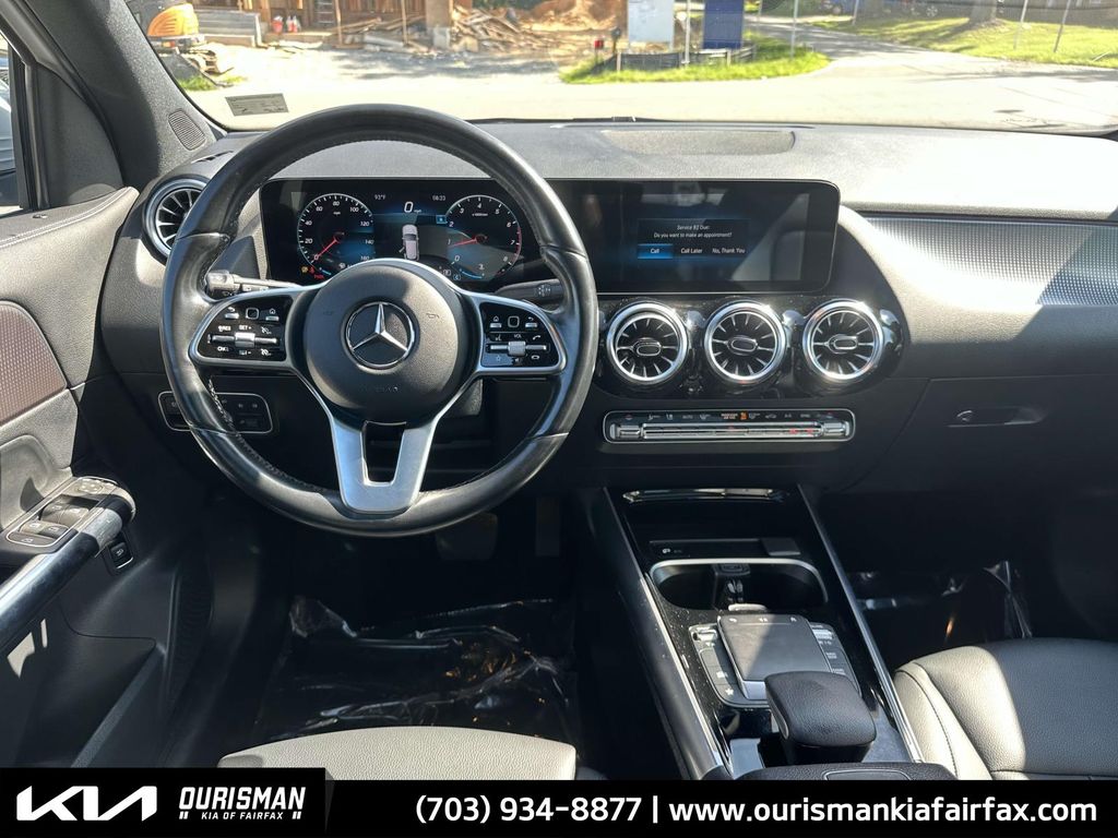 2022 Mercedes Benz GLA 250 4MATIC photo 2