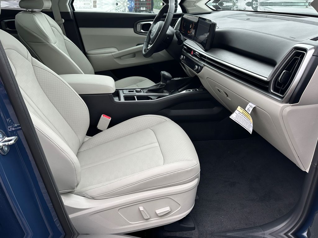2025 Kia Sorento X-Line EX - Photo 10