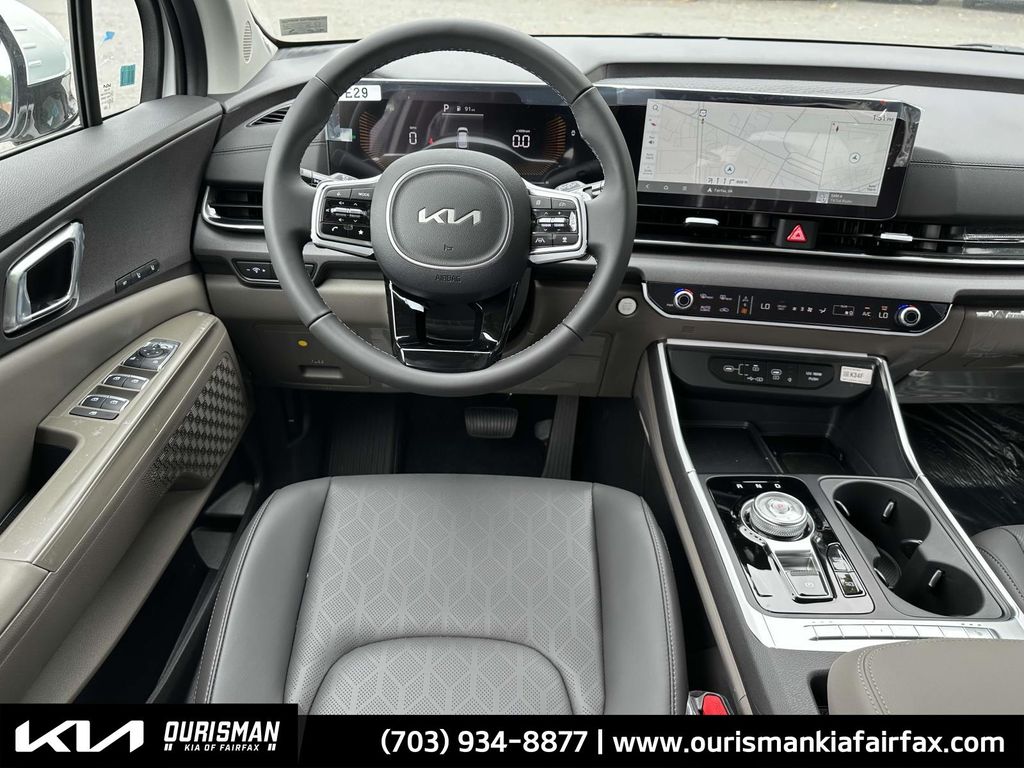 2026 Kia Carnival EX photo 2
