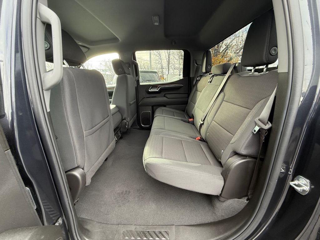 2024 Chevrolet Silverado 1500 LT - Photo 24
