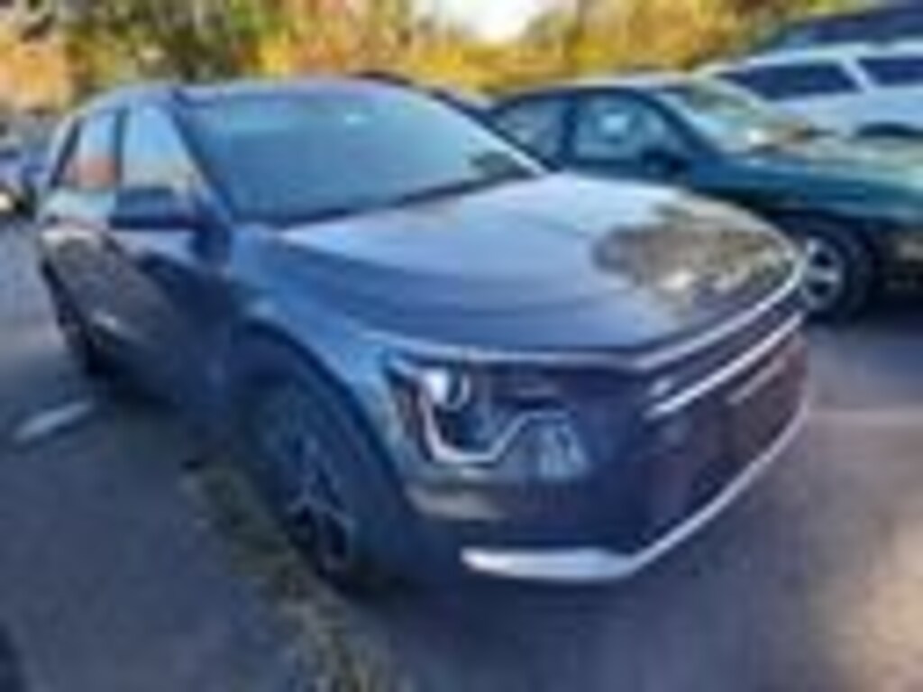 Used 2024 Kia Niro Plug-In Hybrid EX SUV