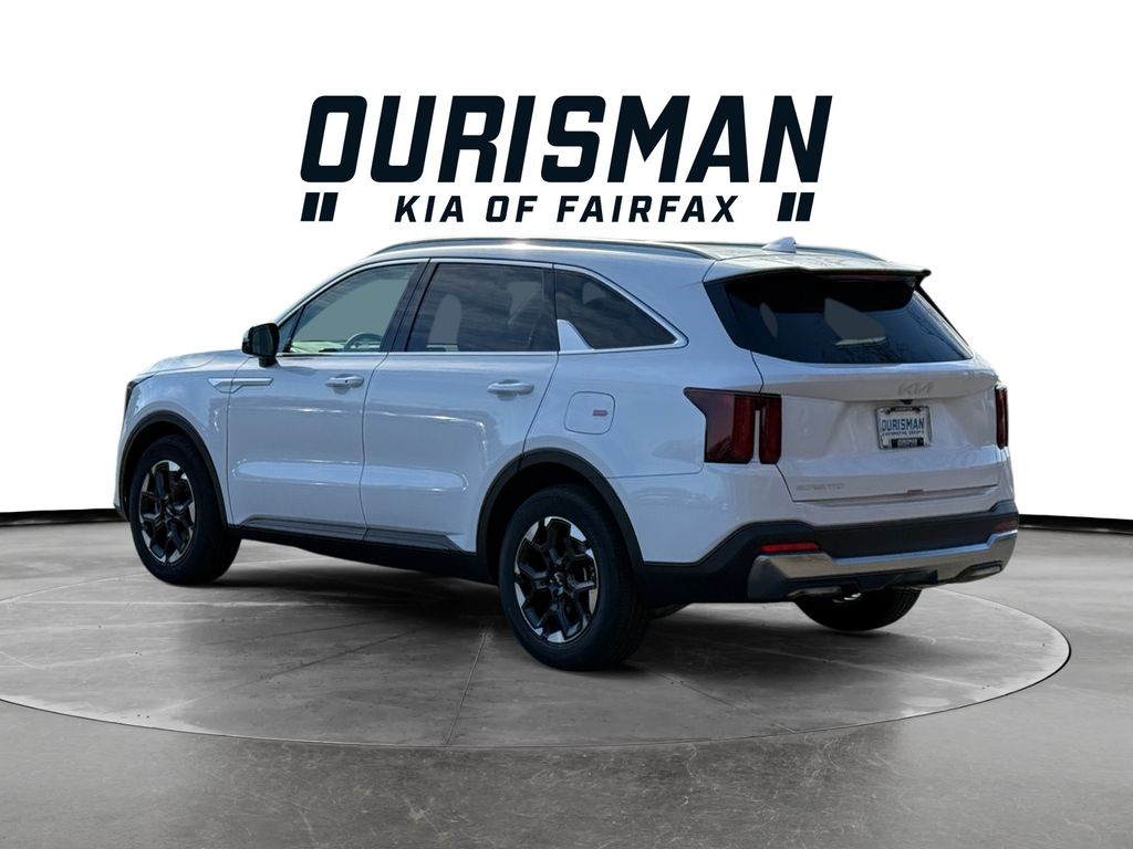2025 Kia Sorento S - Photo 4