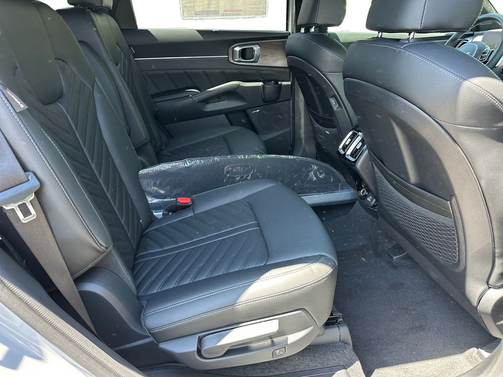 2025 Kia Sorento X-Pro SX Prestige - Photo 16