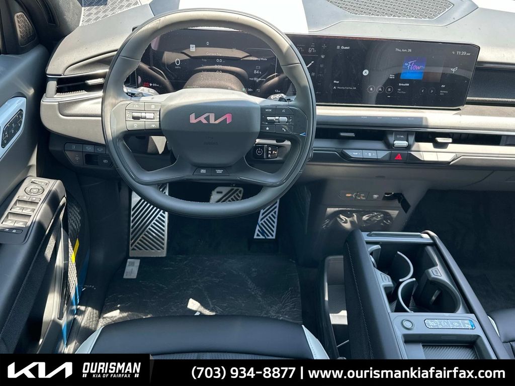 2026 Kia EV9 GT-Line photo 2