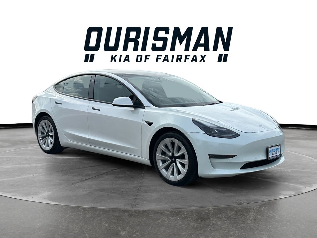 2022 Tesla Model 3 Long Range Dual Motor All-Wheel Drive's photo