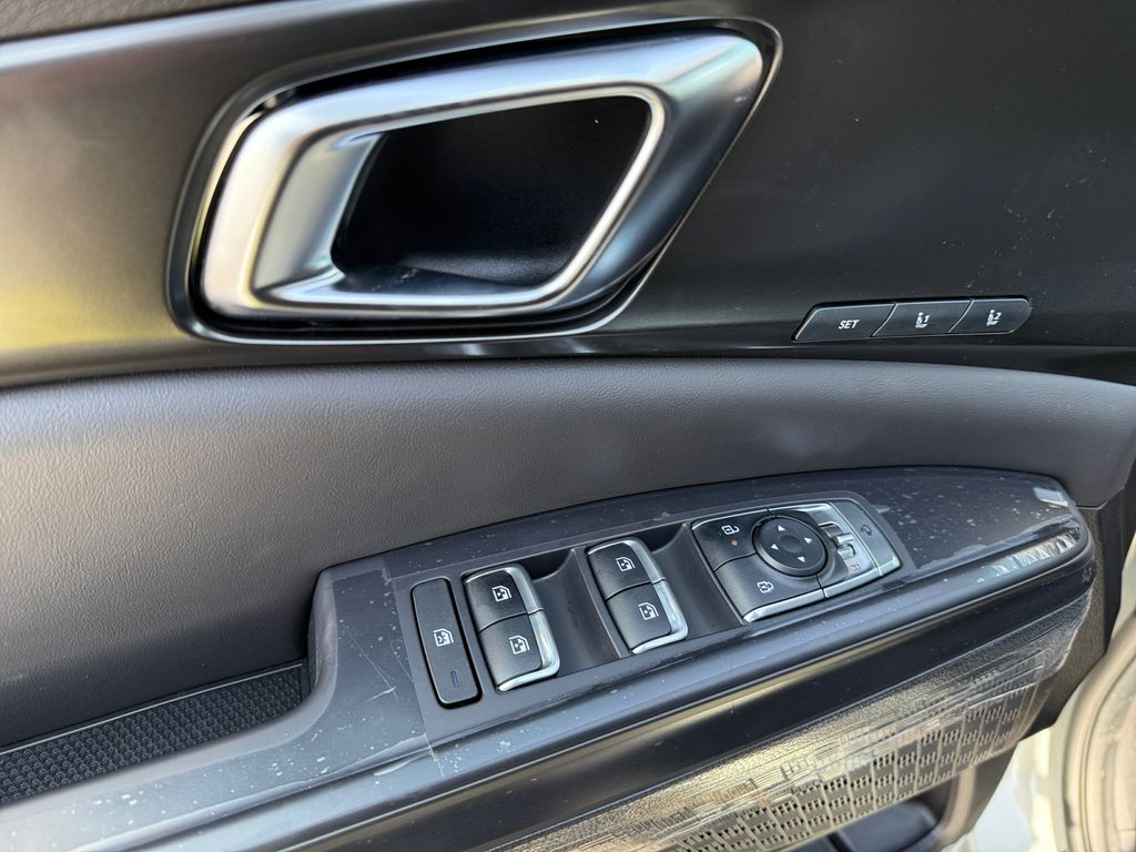 2026 Kia Carnival SX - Photo 11