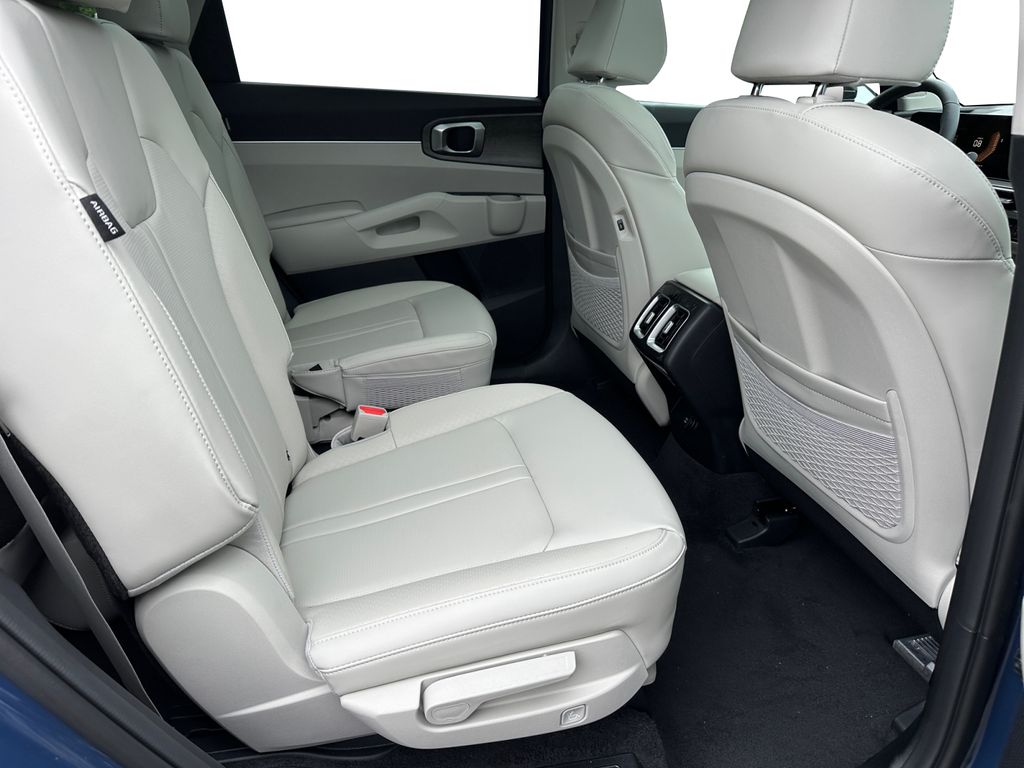 2025 Kia Sorento X-Line EX - Photo 11