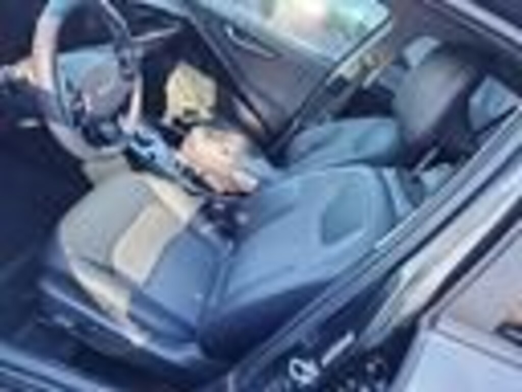 Used 2024 Kia Niro Plug-In Hybrid EX SUV