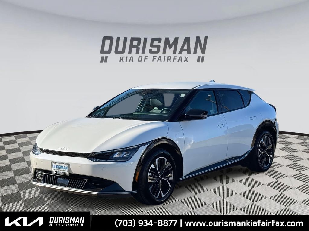 2023 Kia EV6 Wind's photo