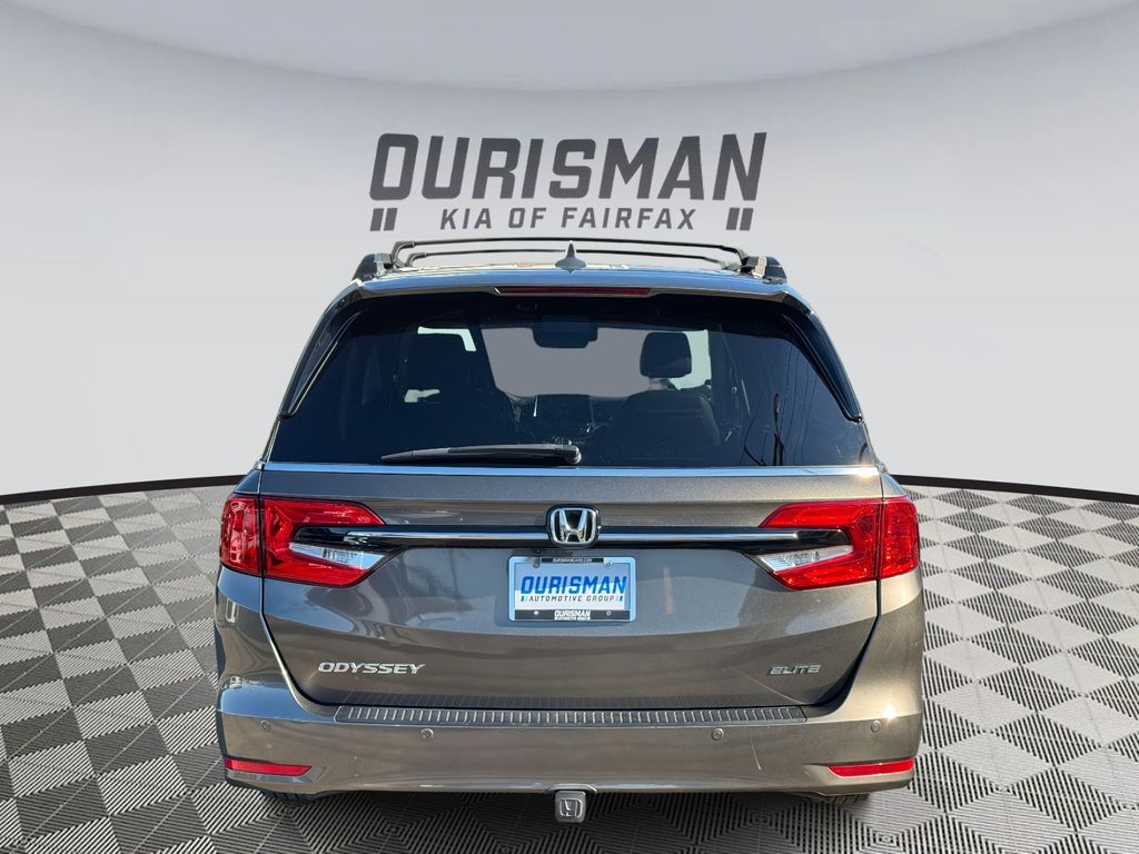 2021 Honda Odyssey Elite photo 2