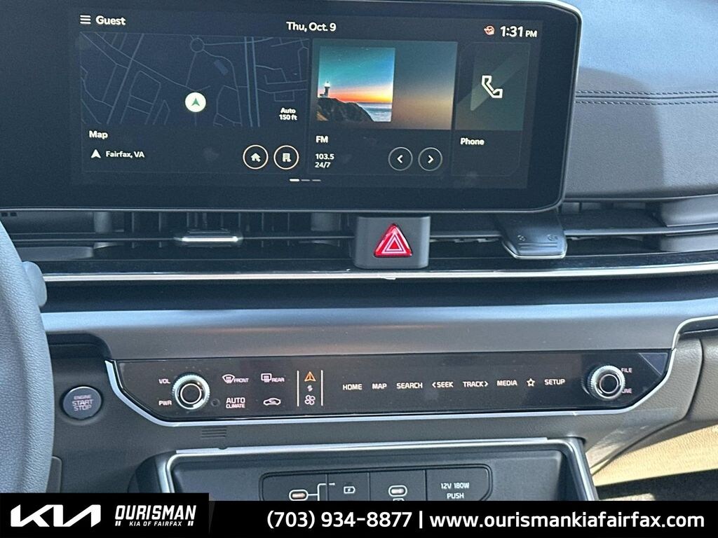 New 2026 Kia Carnival LX Minivan/Van