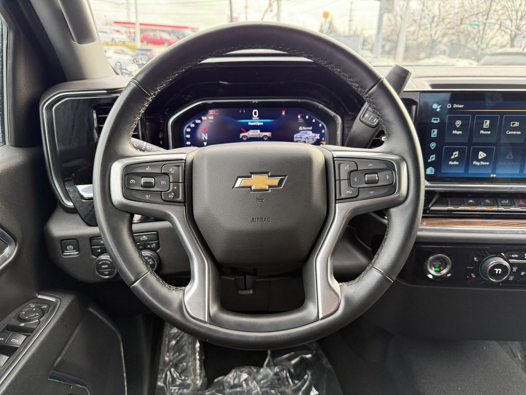 2024 Chevrolet Silverado 1500 LT - Photo 22