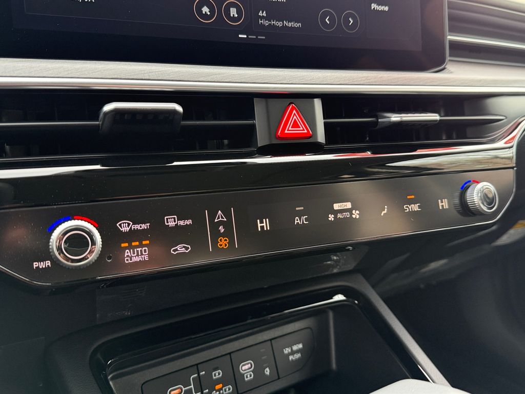 2026 Kia K5 EX - Photo 17