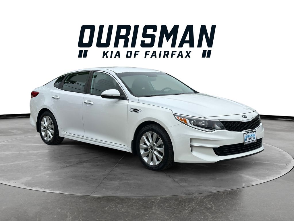2018 Kia Optima LX AT's photo