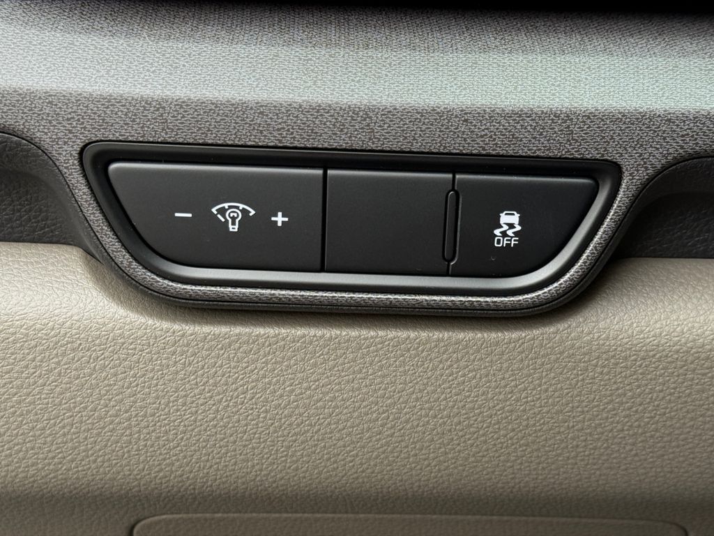 2026 Kia Carnival SX - Photo 22