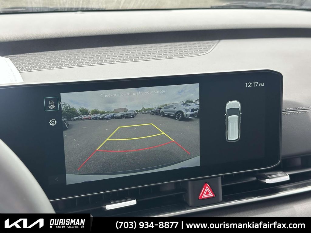 2026 Kia Carnival EX photo 4