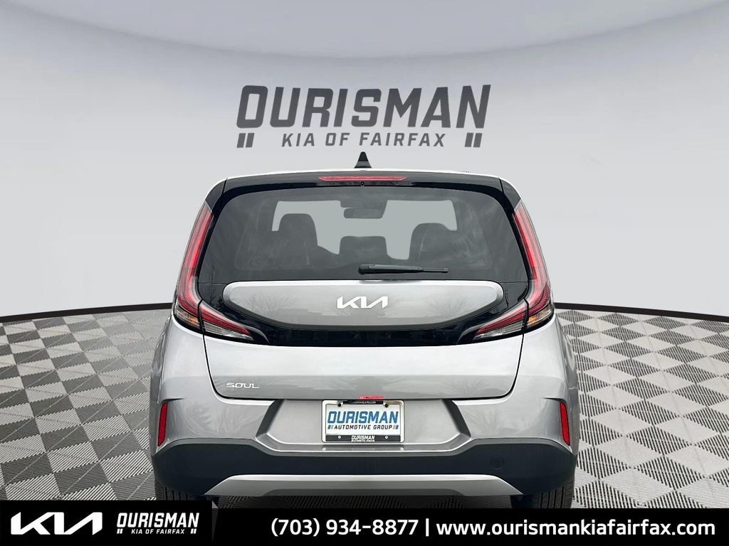 New 2025 Kia Soul LX Hatchback