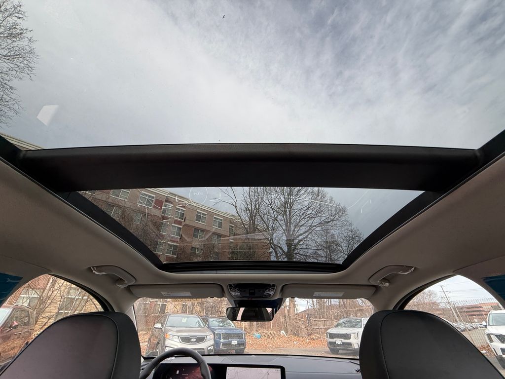 2026 Kia K5 EX - Photo 24