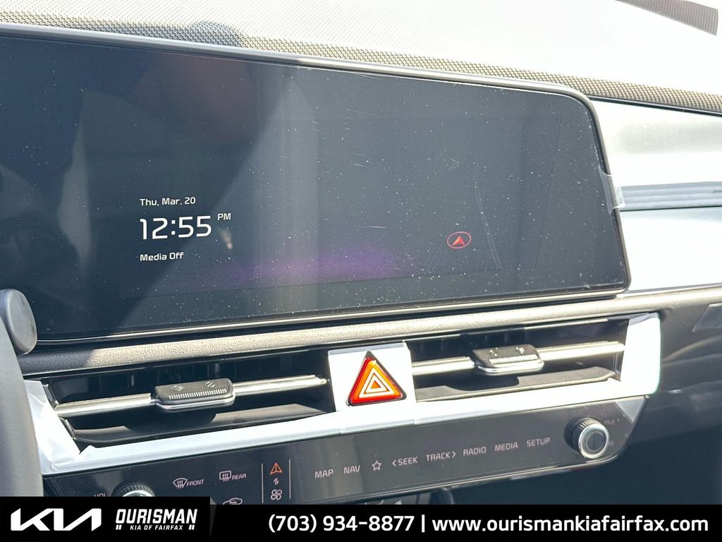 2025 Kia Niro EX Touring photo 3