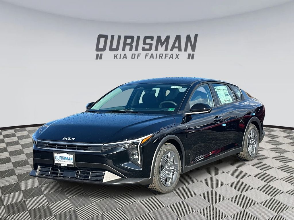 2025 Kia K4 LX's photo