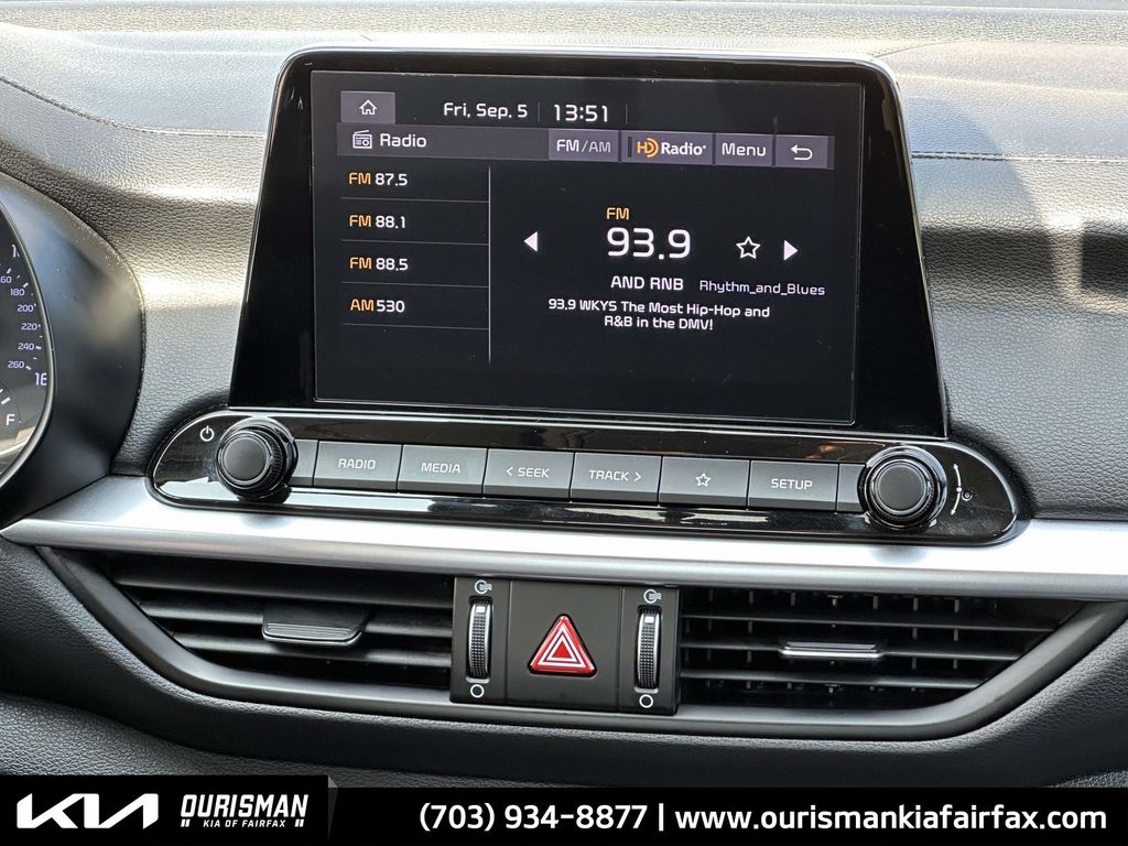 2023 Kia Forte LXS photo 3
