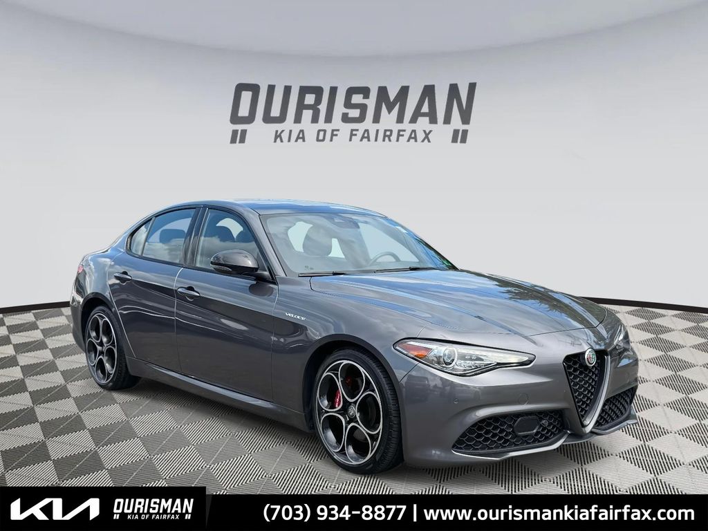 2022 Alfa Romeo Giulia