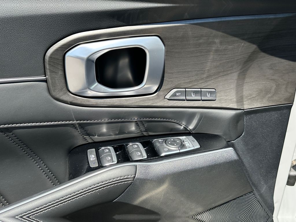 2025 Kia Sorento X-Pro SX Prestige - Photo 22