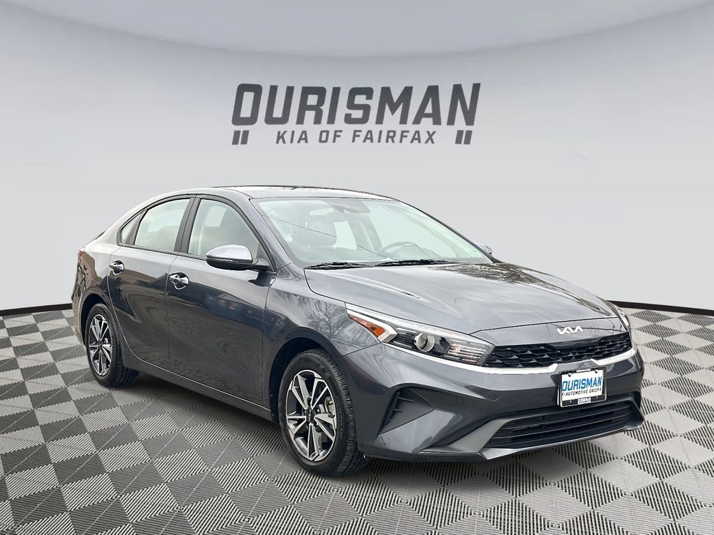 2023 Kia Forte LXS's photo