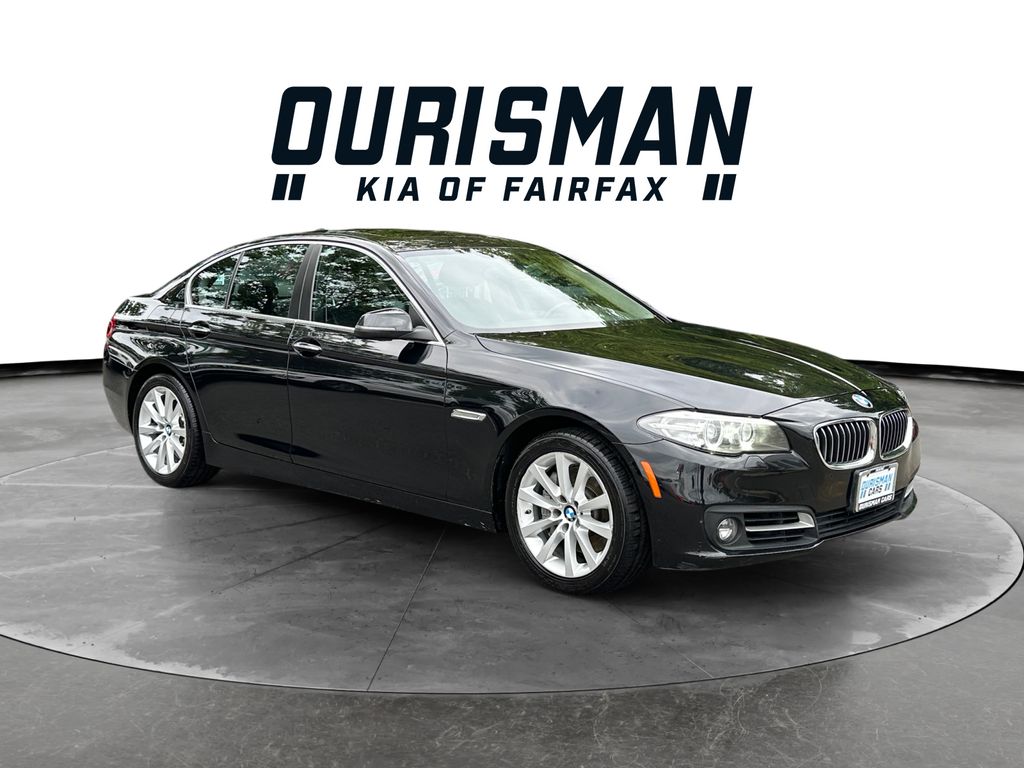 2016 BMW 5 Series 535i xDrive Sedan's photo