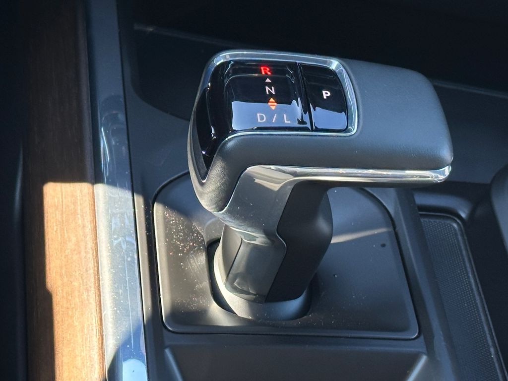 2024 Chevrolet Silverado 1500 High Country - Photo 18