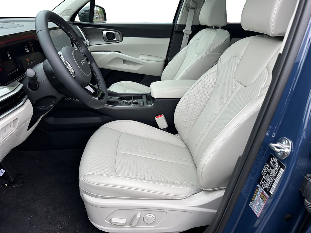 2025 Kia Sorento X-Line EX - Photo 18