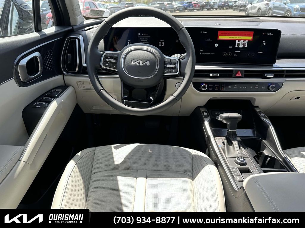 2025 Kia Sorento S photo 2