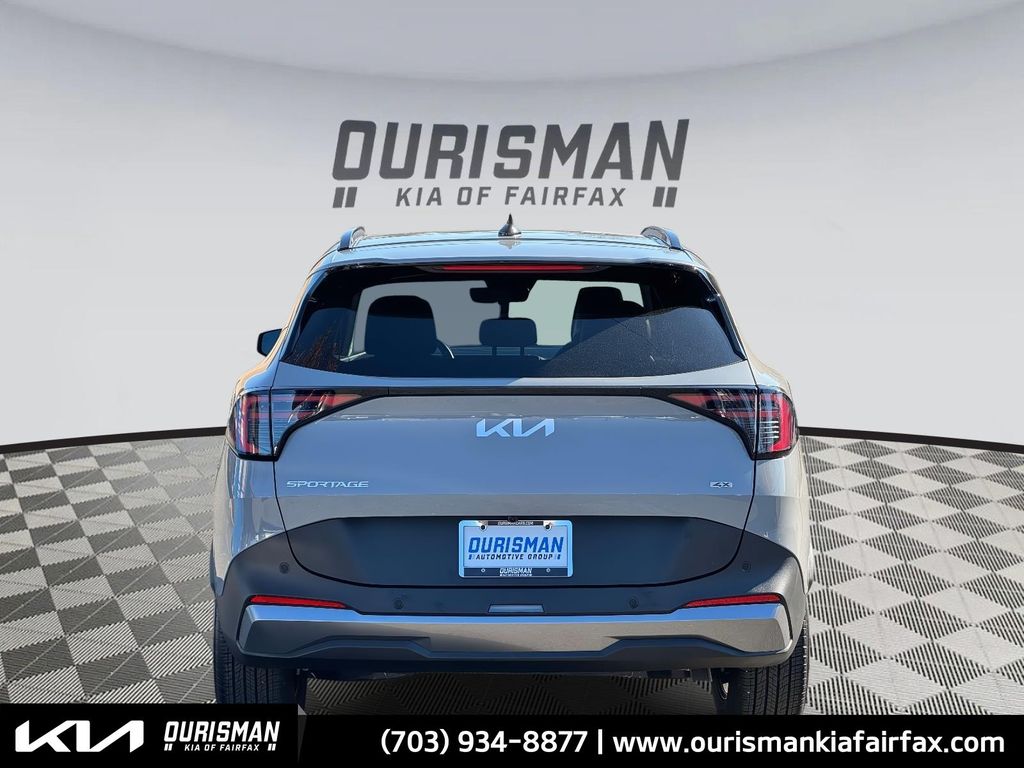 2026 Kia Sportage EX photo 2