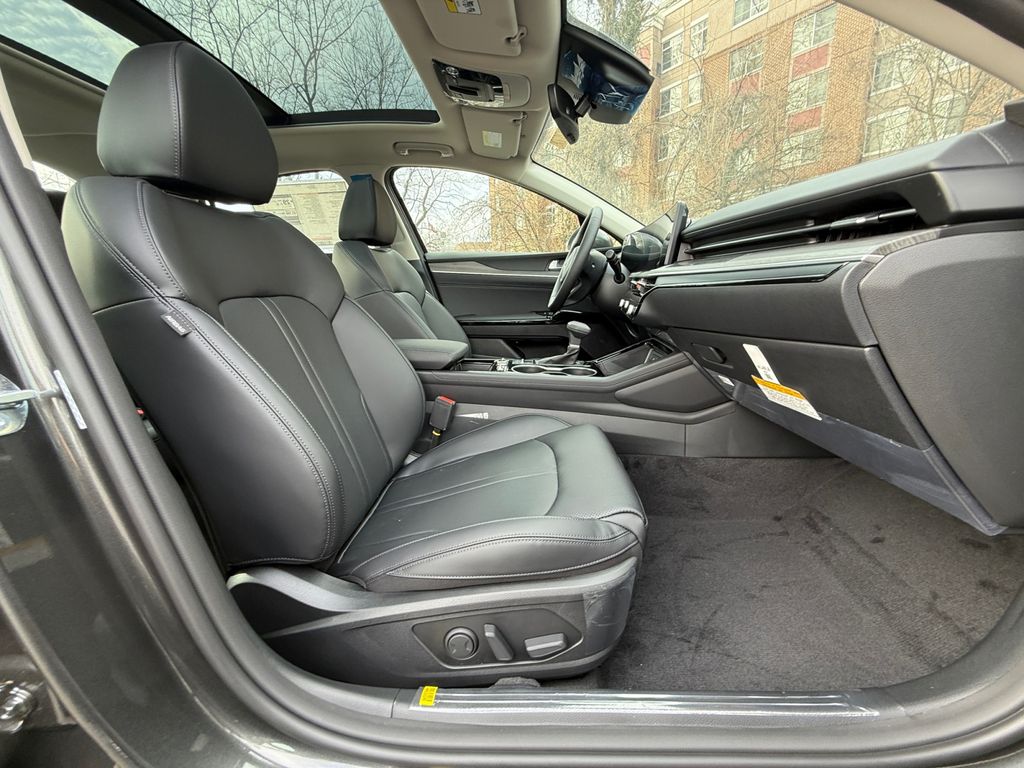 2026 Kia K5 EX - Photo 27