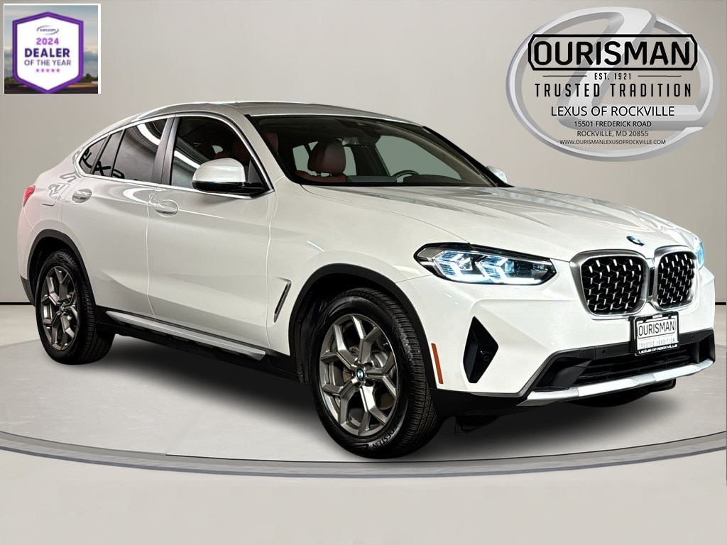 2023 BMW X4 30i's photo