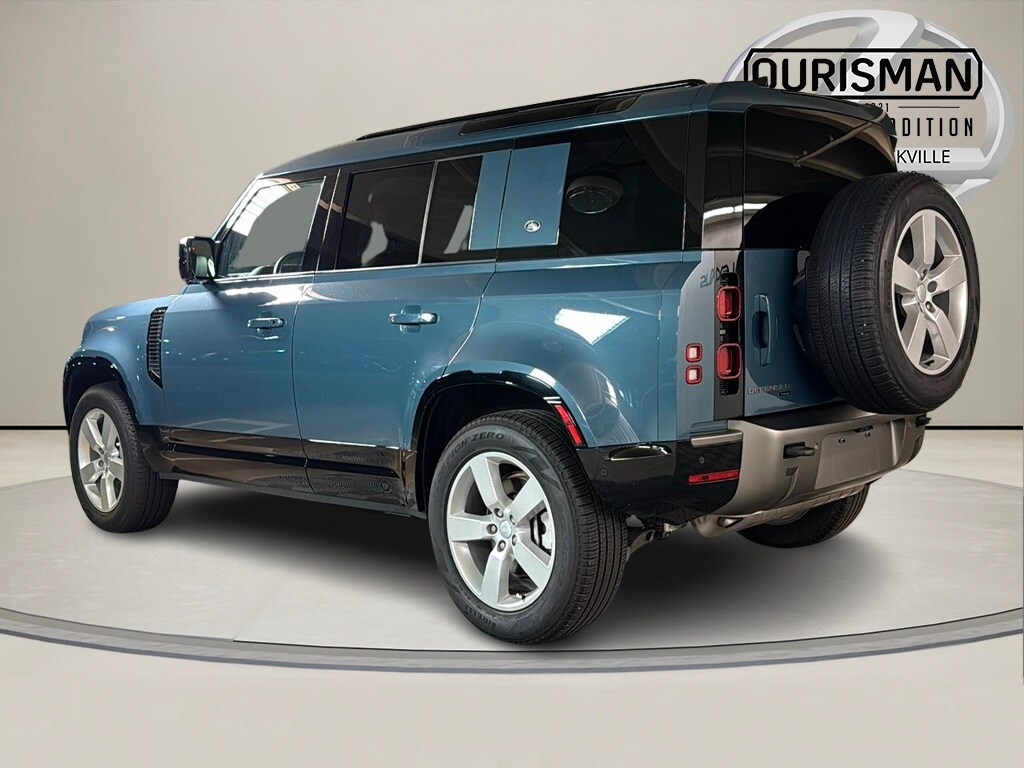 2022 Land Rover Defender 110 X-Dynamic SE photo 3