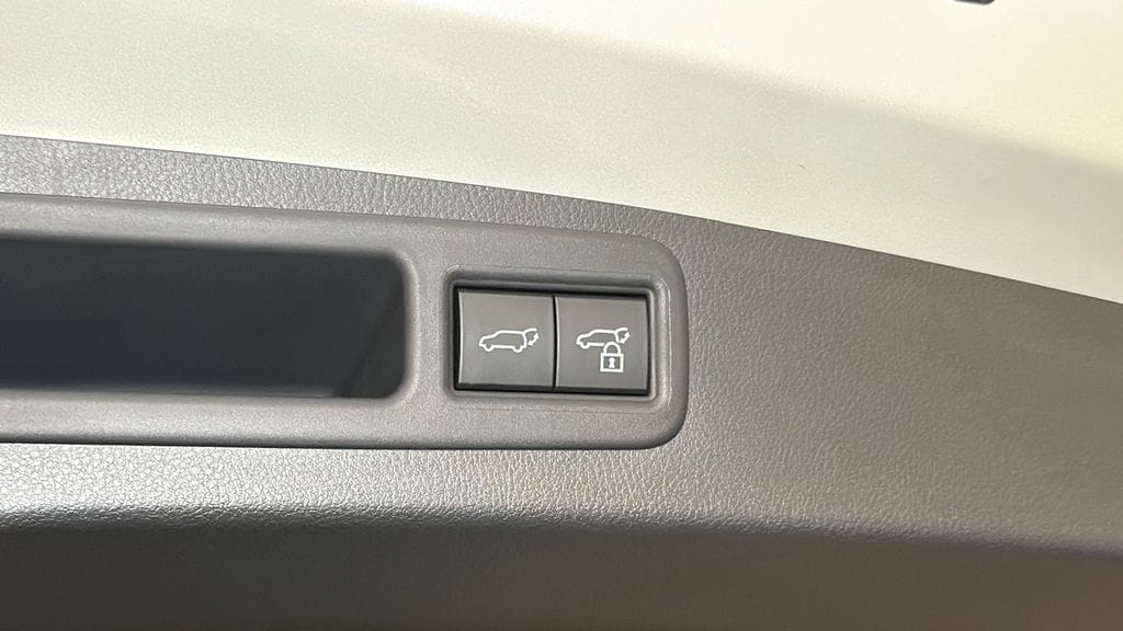 2025 Lexus RX 350 - Photo 15