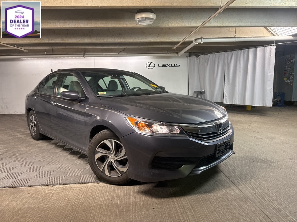 2017 Honda Accord LX's photo