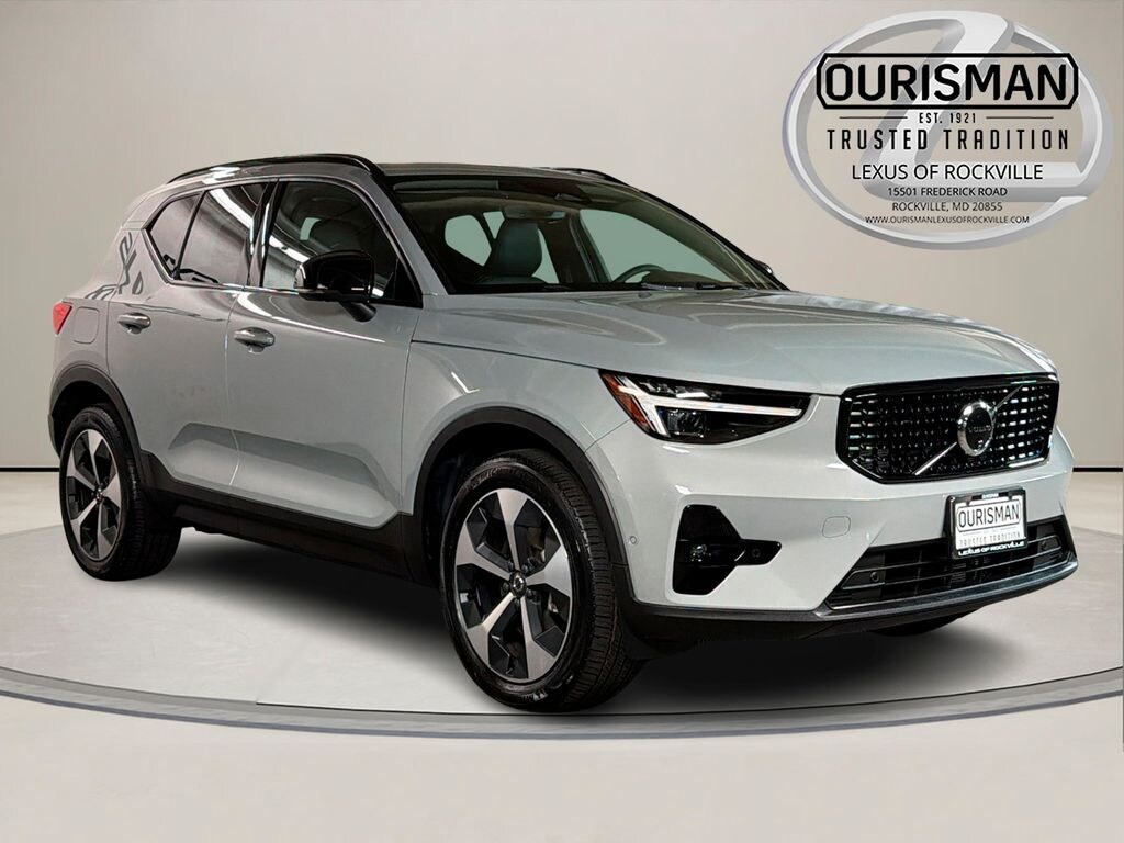 Used 2026 Volvo XC40 B5 Plus SUV