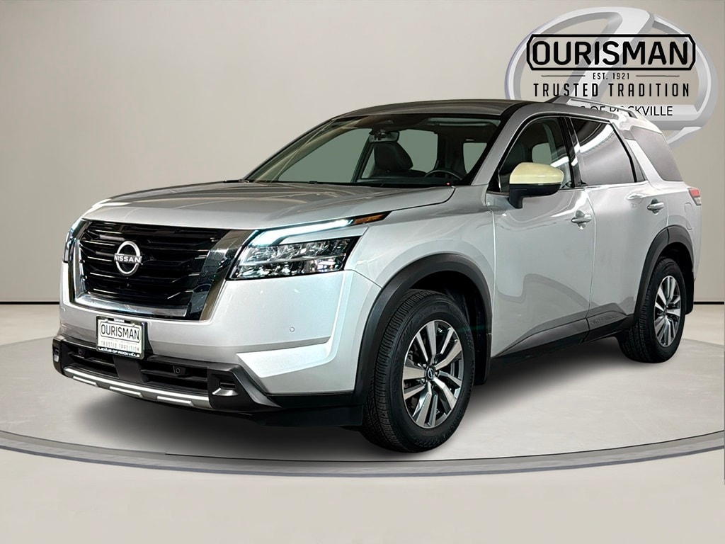 Used 2024 Nissan Pathfinder SL SUV