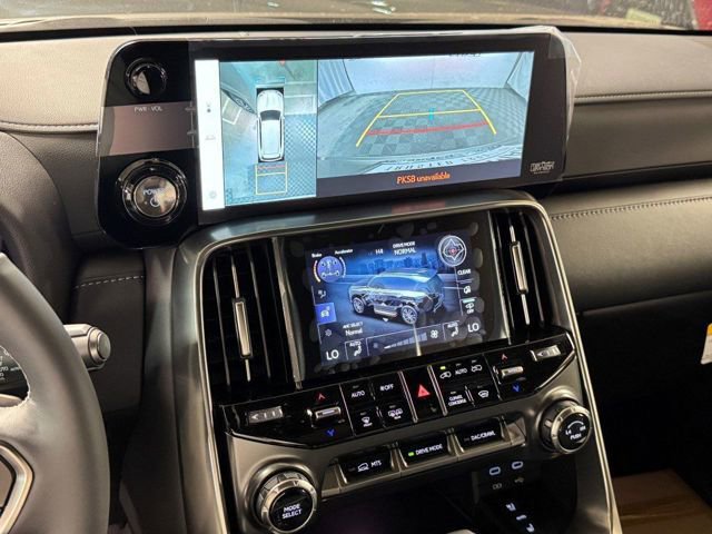 2025 Lexus LX 700h Luxury - Photo 29