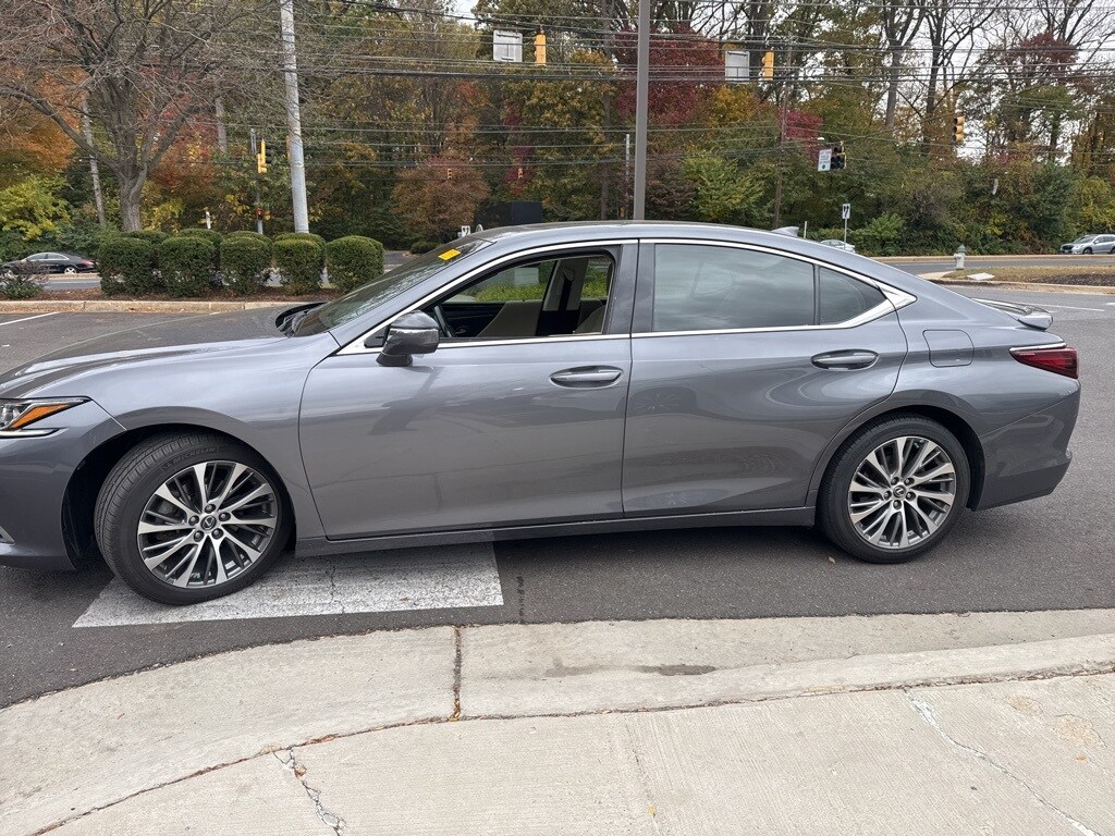 Used 2020 Lexus ES 350 Sedan