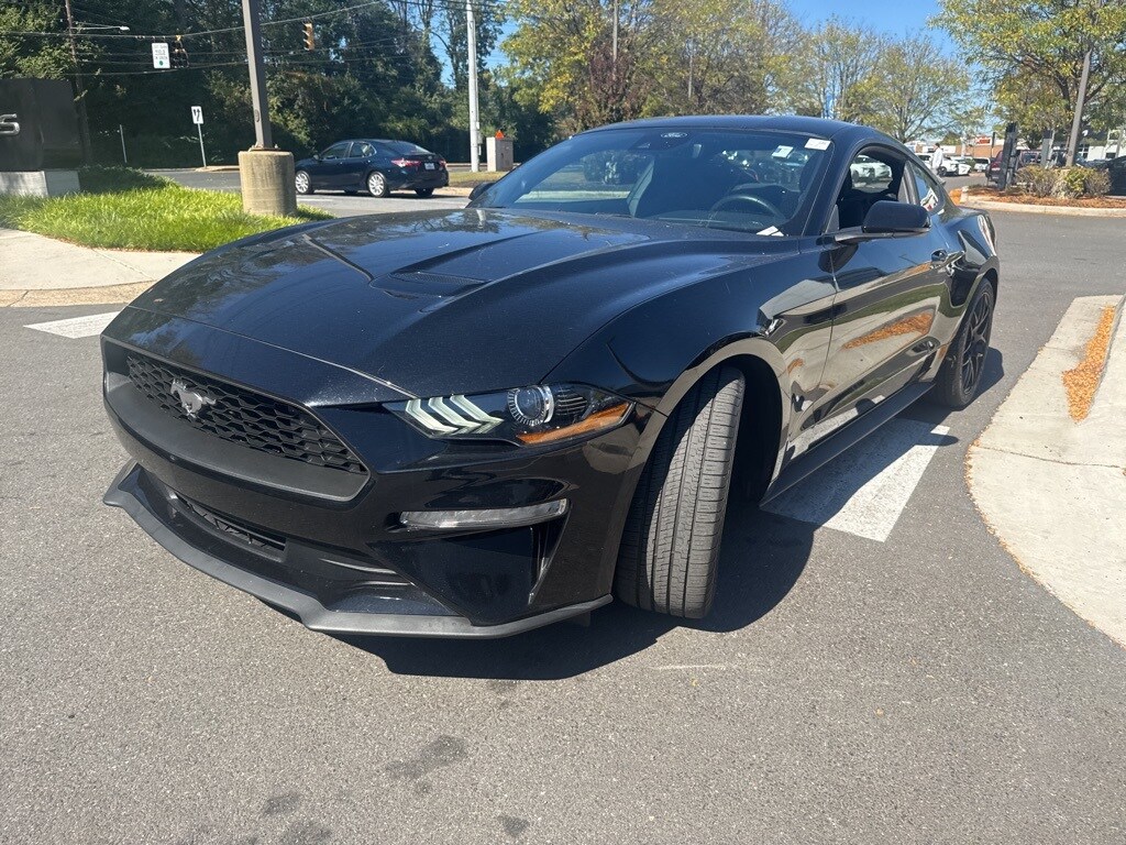 2021 Ford Mustang EcoBoost photo 3