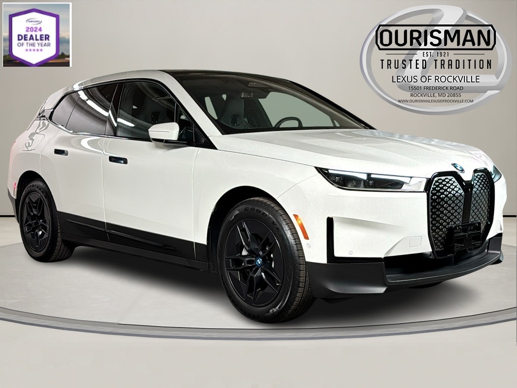 2024 BMW iX Base's photo