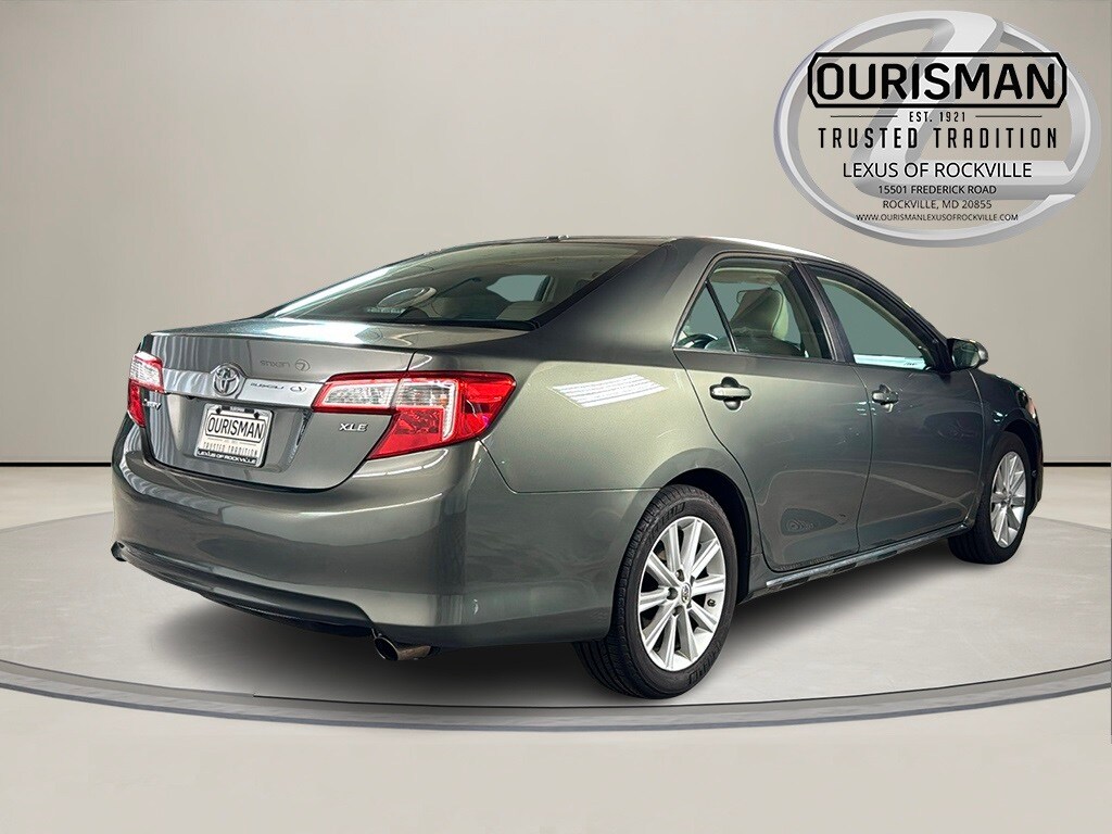 2012 Toyota Camry XLE photo 3
