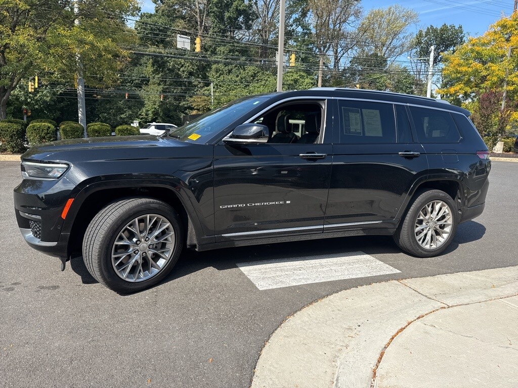 2021 Jeep Grand Cherokee L Summit photo 2