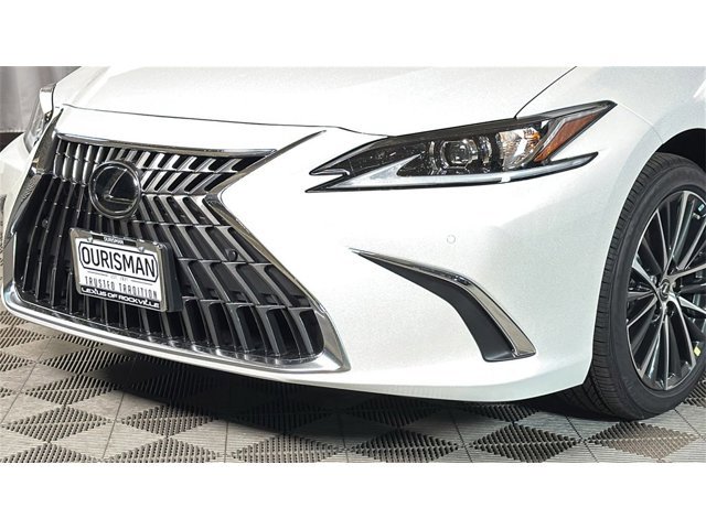 2025 Lexus ES 350 photo 3