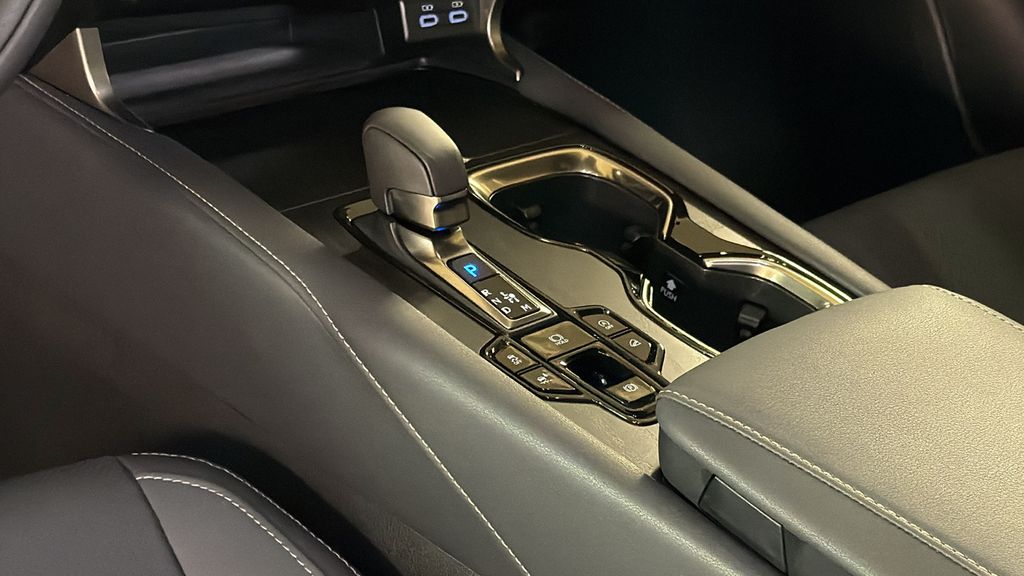2025 Lexus RX 350 - Photo 20